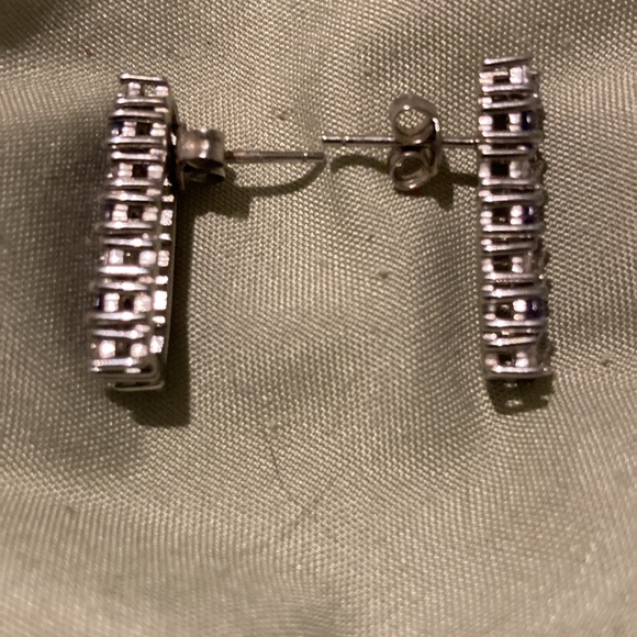 Stunning Amethyst Sterling Silver Earrings Never Worn - Picture 4 of 5